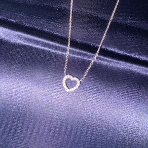 Tiffany and Co 18k gold diamond metro heart necklace